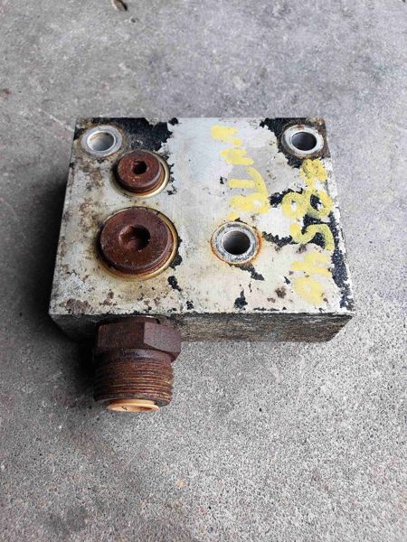 New Holland T8.275 Hydraulic Manifold, Pto