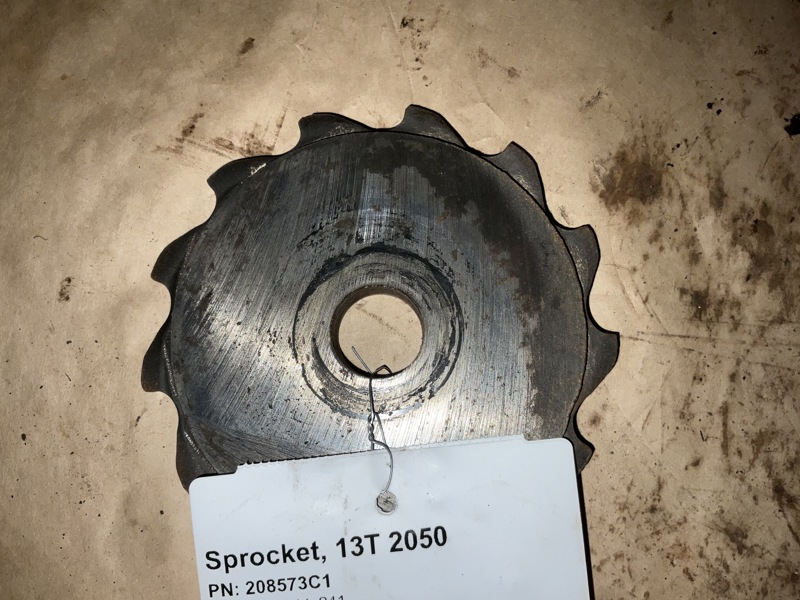 I.H./FARMALL 241, 2400, 3450, 3650 Sprocket, 13T 2050