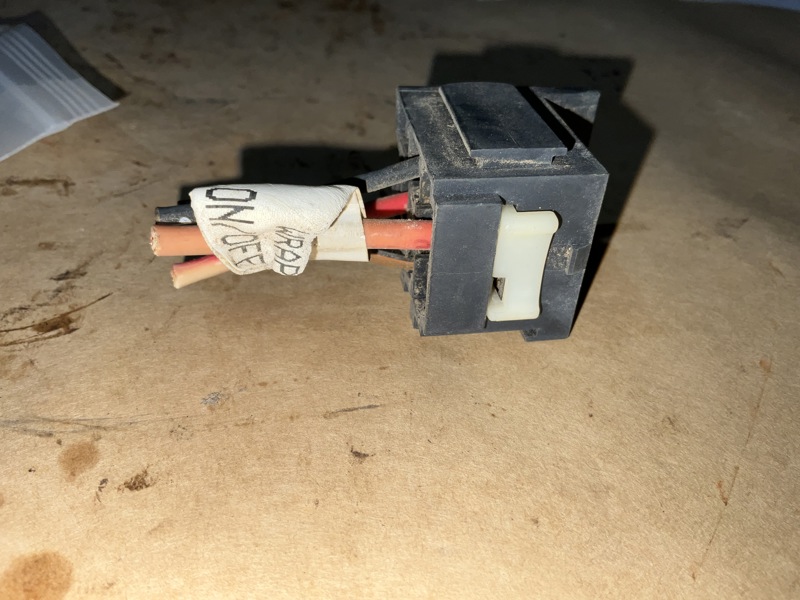 Challenger RB463, RB453, 2956, 2956A Connector, Relay, Solid State