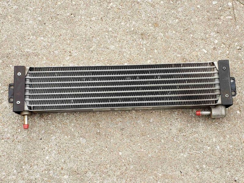 New Holland T8.275 Fuel Cooler