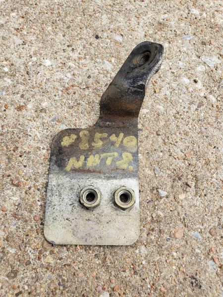 New Holland T8.275 Bracket, LH Panel Upper Mounting