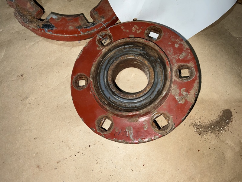Hesston 6610 Flange