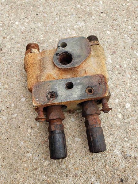 New Holland T8.275 Remote Valve Assembly