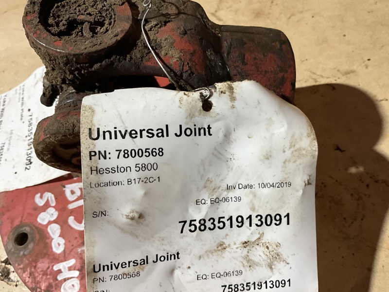 Hesston 5800 Universal Joint