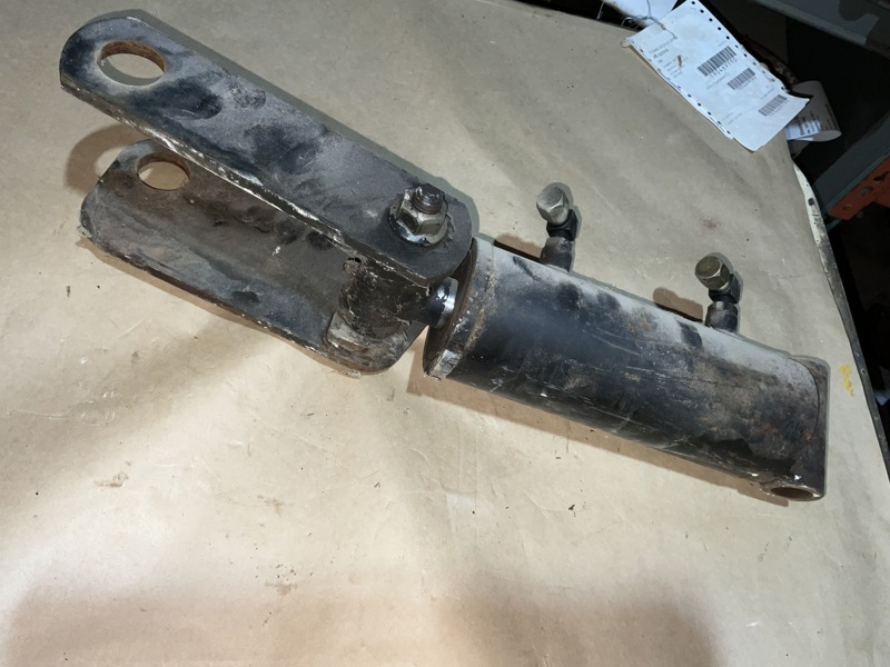 Hesston 8550 Hydraulic Master Cylinder LH