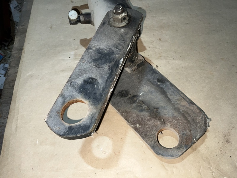 Hesston 8550 Strap
