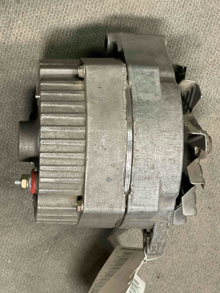 Universal  Alternator, 61A 12V Neg 2 Wire Plug