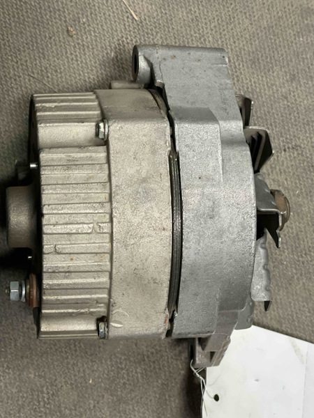Case/case I.H.  Alternator 72 Amp 12V Neg 2 Plug 10SI