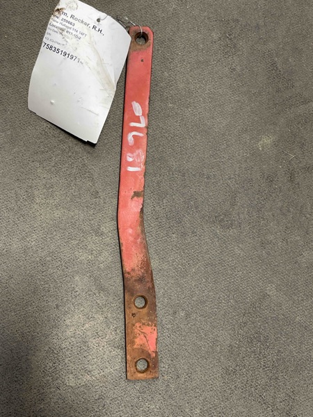 New Holland 114 Arm, Rocker, L.H.,