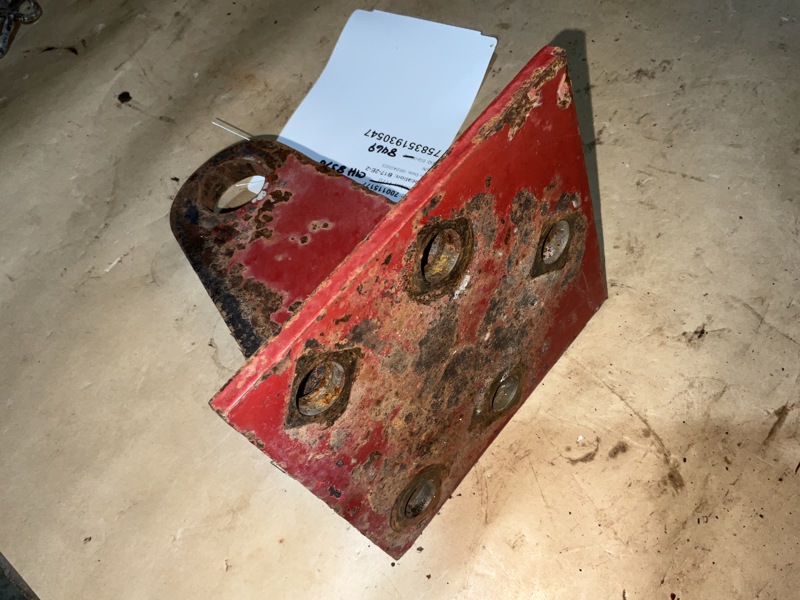 Case/case I.H. 8370 Mounting-spring, Lower