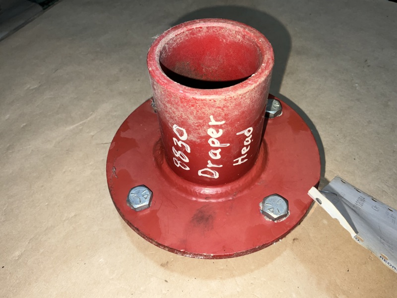 Case/case I.H. 8830 Draper Head Hub