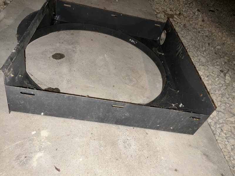 Massey Ferguson  Shroud