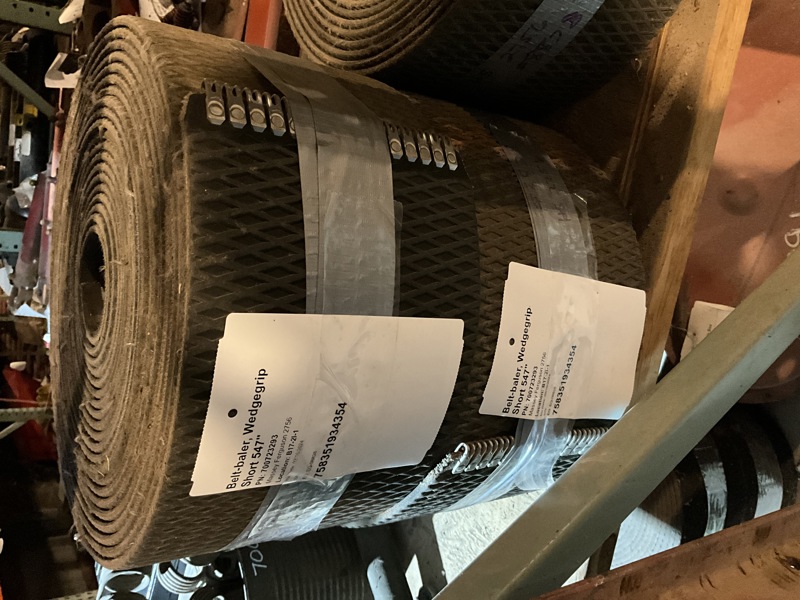 Massey Ferguson 2756 Belt-baler, Wedgegrip Short 547"