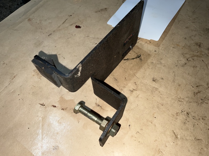 Ford/Nholland BR780 Angle, Bracket -6.61",  168MM