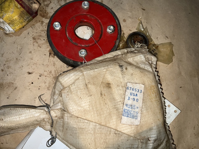 Ford/Nholland 852 Kit, Idler, Replaces