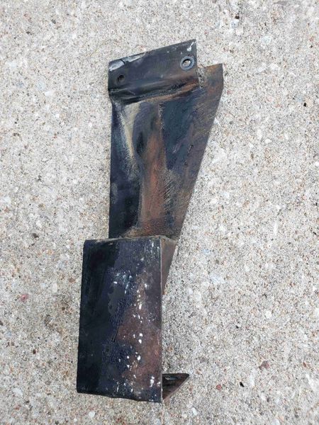 New Holland T8.275 Bracket With Right Baffle
