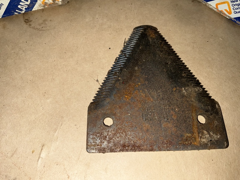 Ford/Nholland 2300 Hdr Knife Section, Black,