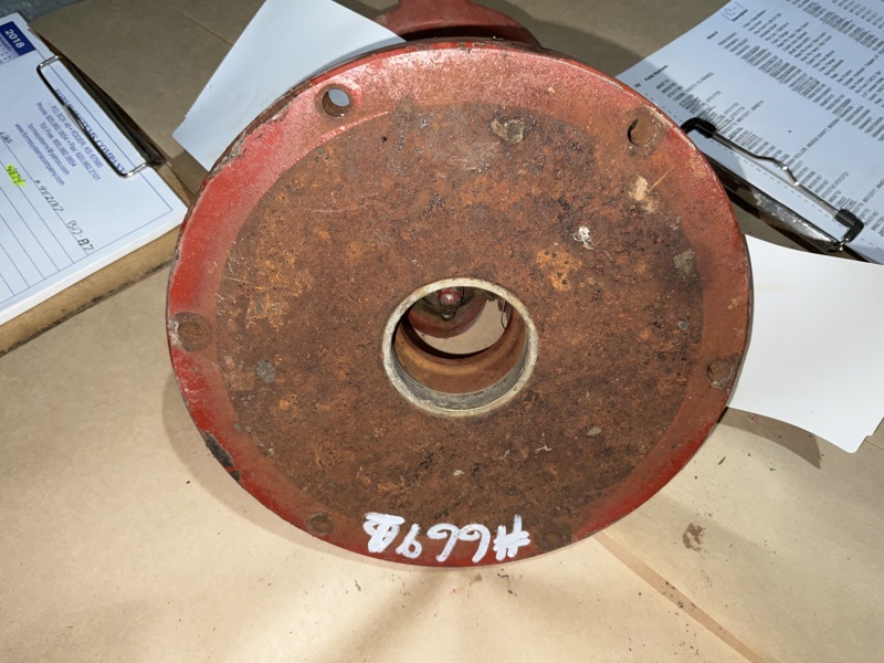 New Holland 644, 648, 650, 654, 658, 660, 664, 688 Yoke, Flange