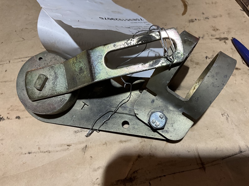 Ford/Nholland BR7070 Silage Spl. Assembly Pivot Mount