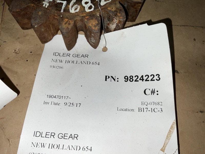 New Holland 640, 644, 650, 654, 660, 664 Idler Gear
