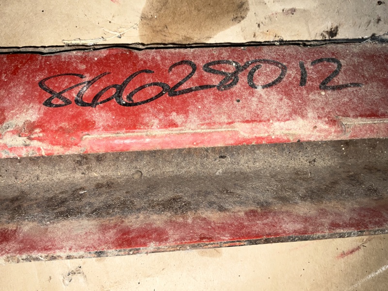 New Holland 644 Silage Special Blade, Scraper, Support Assy