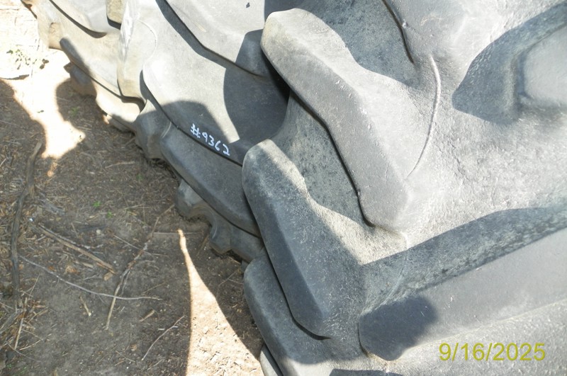 John Deere 2 Tires & Wheels