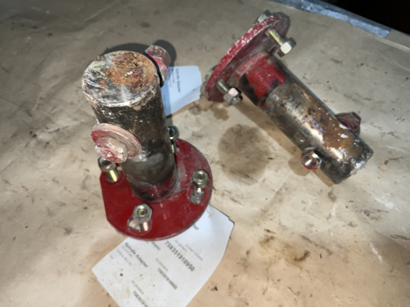 New Holland BR7090 Spindle Adapter