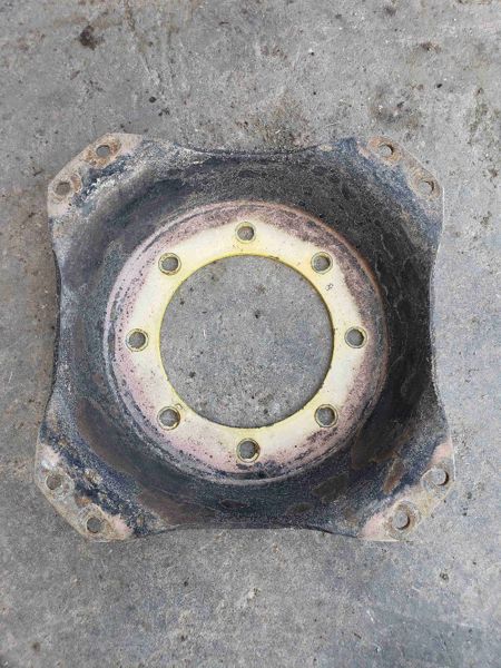 Deere 6415 Wheel Center, 24" Rim