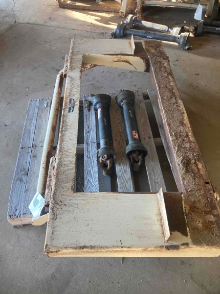 Bish Enterprises Adapter Adapter, JD Header / Gleaner LM Combine