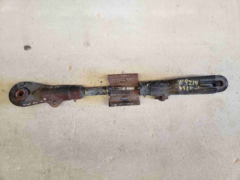 Deere 6415 Lift Link Assembly, RH