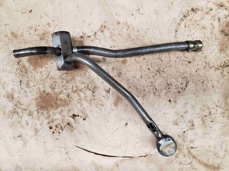 Deere 6400 Oil Line Manifold