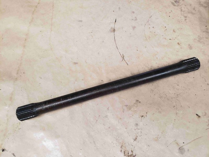 Deere 6415 Drive Shaft