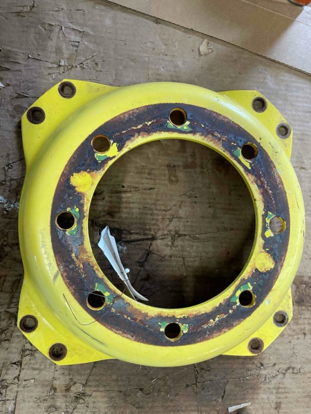 Deere 6430 Premium Wheel Center