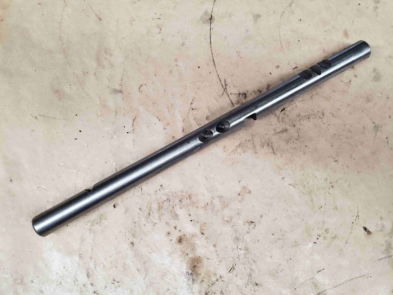 Deere 6415 Shifter Rod