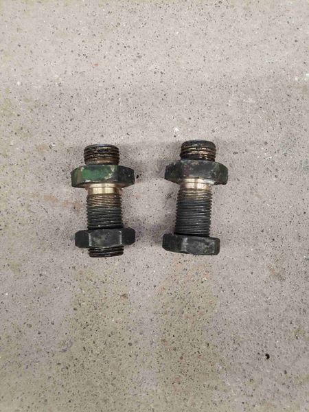 Deere 6400 Union Fitting