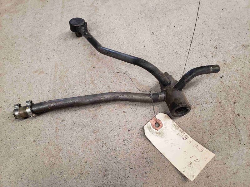 Deere 6400 Oil Line Manifold