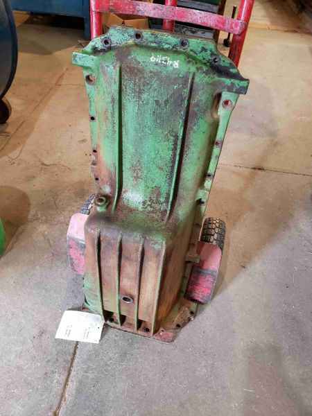 Deere 4520 Engine Oil Pan