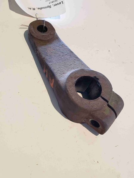Deere 2020 Lever, Spindle, R.H.