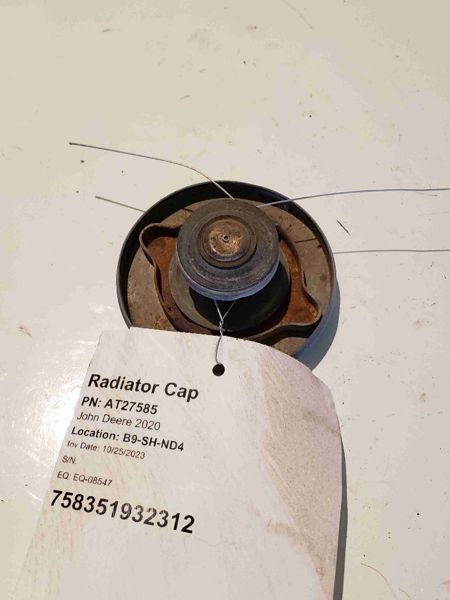 Deere 2020 Radiator Cap