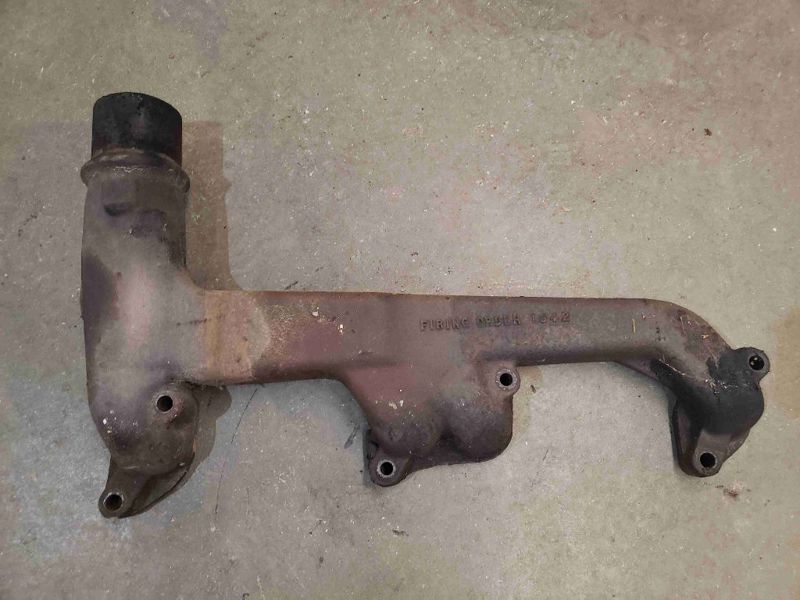 Deere 3020 Exhaust Manifold
