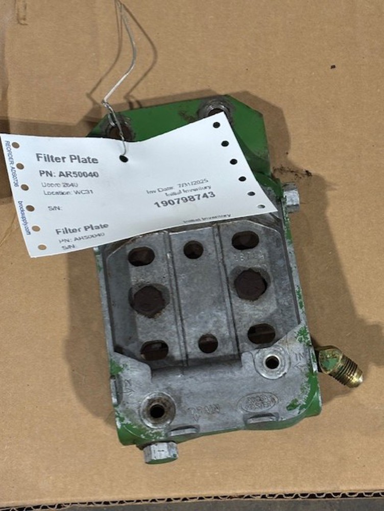 Deere 484 Filter Plate