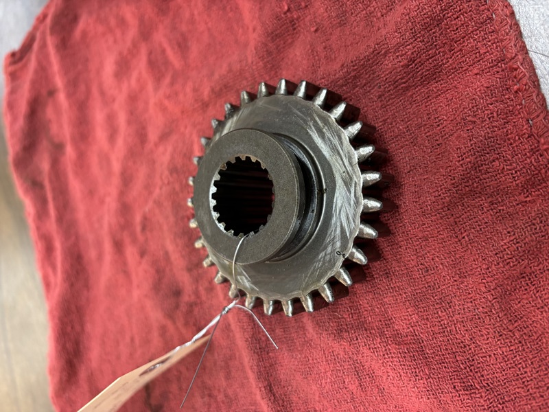 Kubota B5200E, B6200E, B6200DT, B5200DT, B7200E, B7200DT 4TH 5TH Shaft 29 Tooth Gear