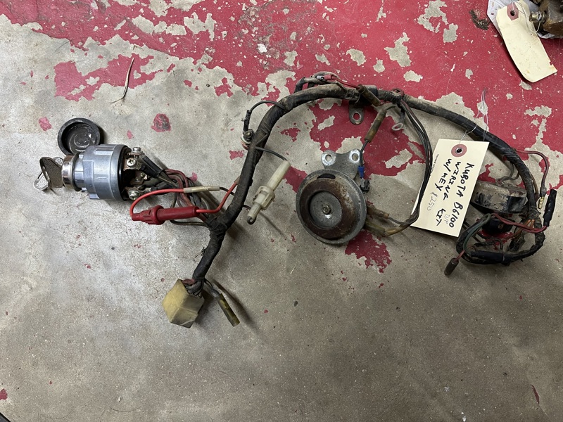 Kubota B6100DT Dash Wiring Kit W/ Key