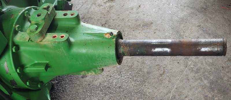 Deere 7510, 7410, 7210 Axle Housing Assy