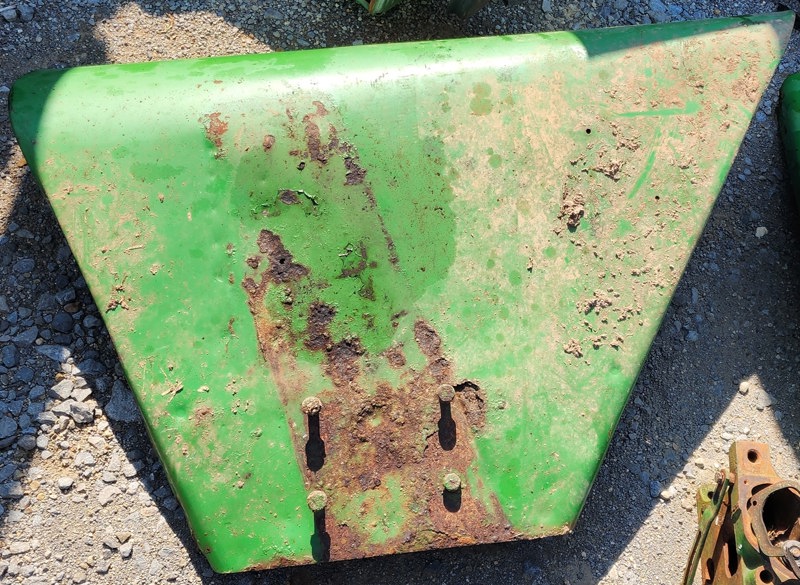 Deere 3020, 3010, 4000, 4010, 4020 RH Fender,  Rear