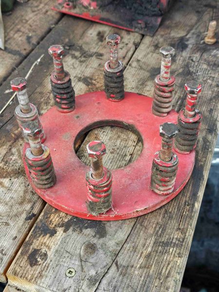 Ford/Nholland 495 Clutch Plate Assy.