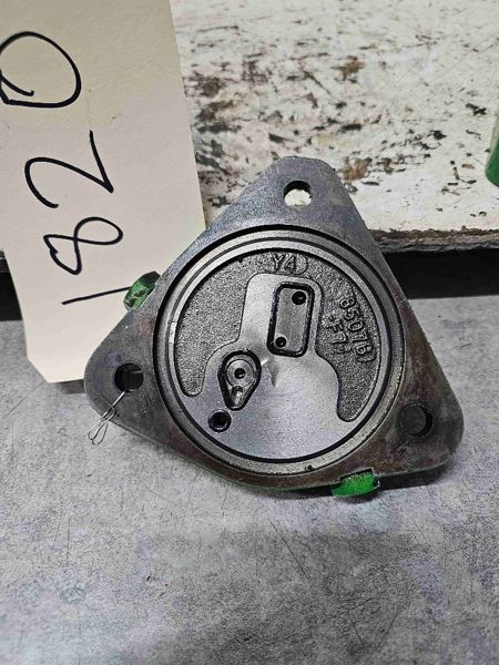 Deere 7320, 7220 L/H End Cover W/ Additional Connections