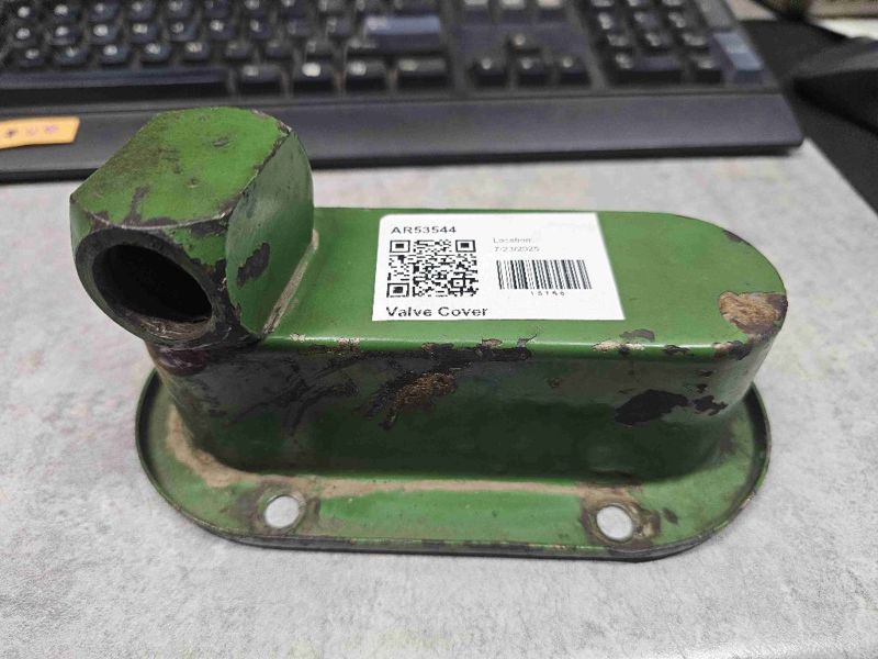 Deere 6030, 7520, 8440, 8640, 8630 Valve Cover