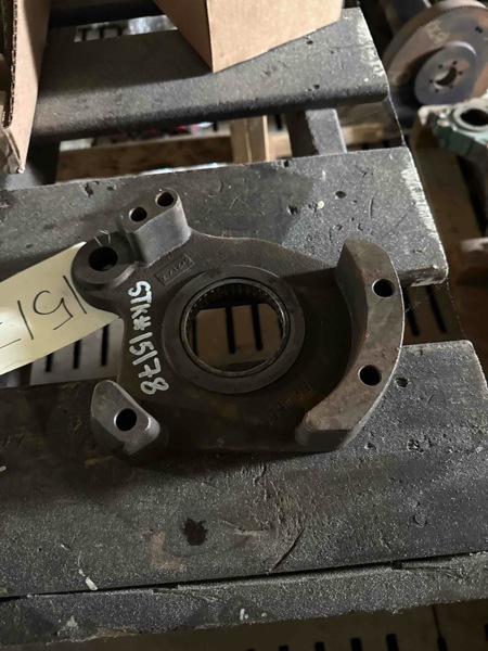 Deere 8440, 8640, 8450, 8650, 8850 Bearing Housing W/O Bearing