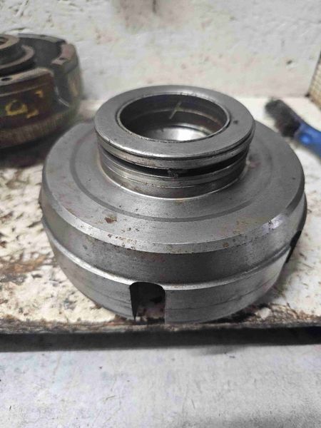 Deere 8440, 8640, 8450, 8650 Clutch Drum & Piston